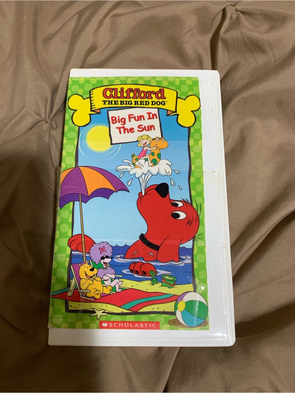 Clifford the Big Red Dog "Big Fun In The Sun" Kids VHS - Red